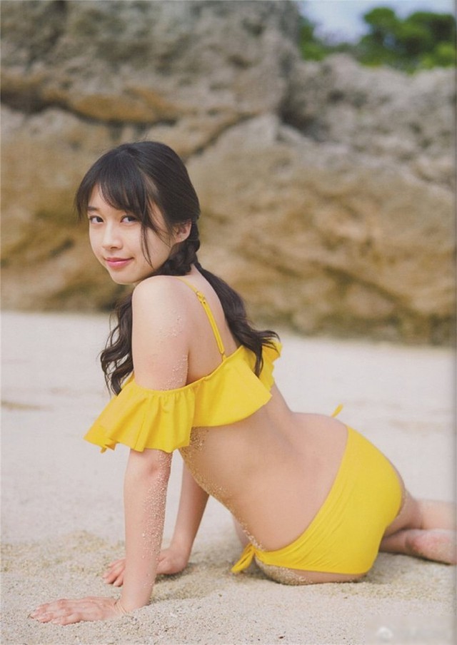 Ngắm loạt ảnh bikini đẹp ngất ngây của thiên thần Makino Maria ở tuổi 18 - Ảnh 8.