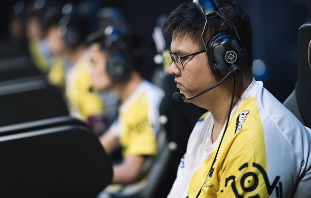 LMHT - Dư âm trận thua của GAM Esports trước Sky Gaming: Cùng là huyền thoại nhưng tại sao Archie lại bị đối xử quá thiệt thòi so với QTV? - Ảnh 3. LMHT - Dư âm trận thua của GAM Esports trước Sky Gaming: Cùng là huyền thoại nhưng tại sao Archie lại bị đối xử quá thiệt thòi so với QTV? - Ảnh 3.