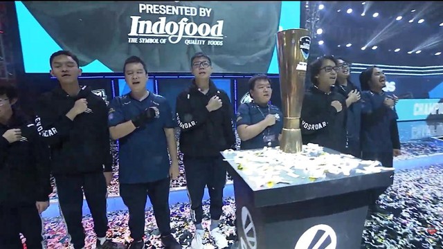 Liên Quân Mobile: Kịch bản hoàn hảo, chủ nhà Indonesia vô địch ESL, ngân vang Quốc ca dưới Cup - Ảnh 5.