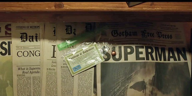 Batman và Superman xuất hiện trong Shazam! cùng 16 easter eggs thú vị bạn không nên bỏ qua - Ảnh 5.