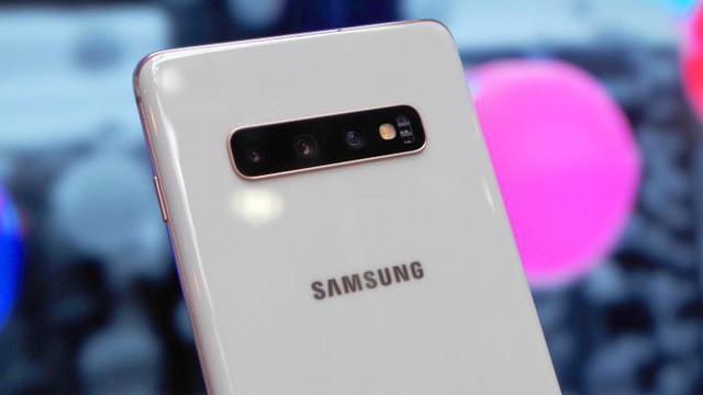 12GB RAM với 1TB ROM trên Galaxy S10+ bản cao cấp nhất có cần thiết lắm không? - Ảnh 1.