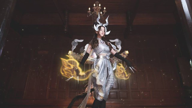 Liên Quân Mobile: Ngắm nhìn vẻ đẹp lộng lẫy, kiêu sa của cosplayer Arum Sacred Sentinel - Ảnh 8.