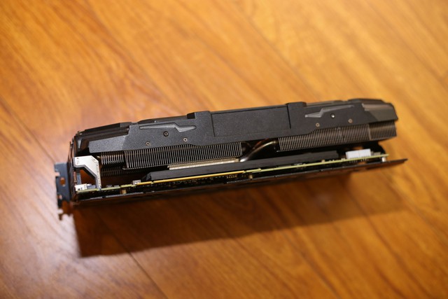 Inno3D GeForce RTX 2080 iChill X3 Jekyll: VGA khủng long tuyệt đẹp có khả năng biến đổi 3 quạt - 2 quạt độc nhất vô nhị - Ảnh 8.