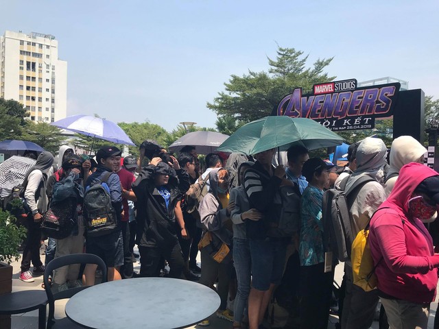 500 anh em chờ đợi phá đảo Avengers: Endgame - Những người đầu tiên được xem bom tấn siêu anh hùng tại Việt Nam - Ảnh 10.