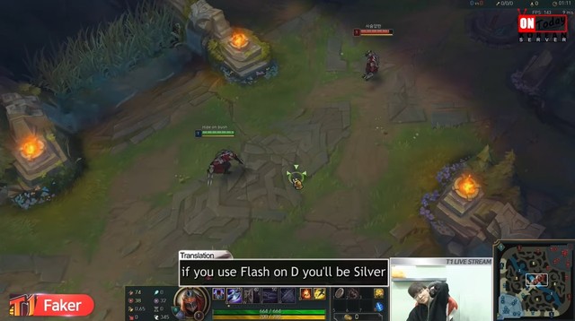 LMHT: Solo với fan, Faker lên tiếng chỉ dạy : “Chỉ có Bạc đoàn mới để tốc biến nút D” - Ảnh 6. LMHT: Solo với fan, Faker lên tiếng chỉ dạy : “Chỉ có Bạc đoàn mới để tốc biến nút D” - Ảnh 6.