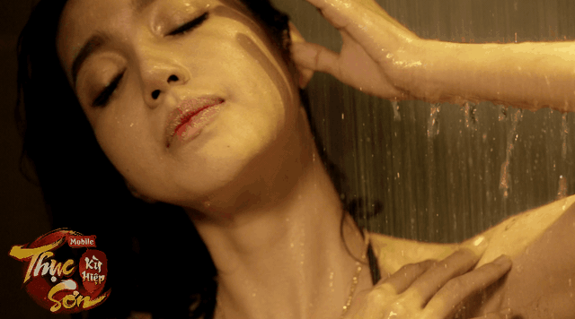 “Ướt nhẹp” với vòng 1 đẫm nước của Elly Trần khi chụp ảnh cho gMO bom tấn: Thục Sơn Kỳ Hiệp Mobile - Ảnh 27. “Ướt nhẹp” với vòng 1 đẫm nước của Elly Trần khi chụp ảnh cho gMO bom tấn: Thục Sơn Kỳ Hiệp Mobile - Ảnh 27.