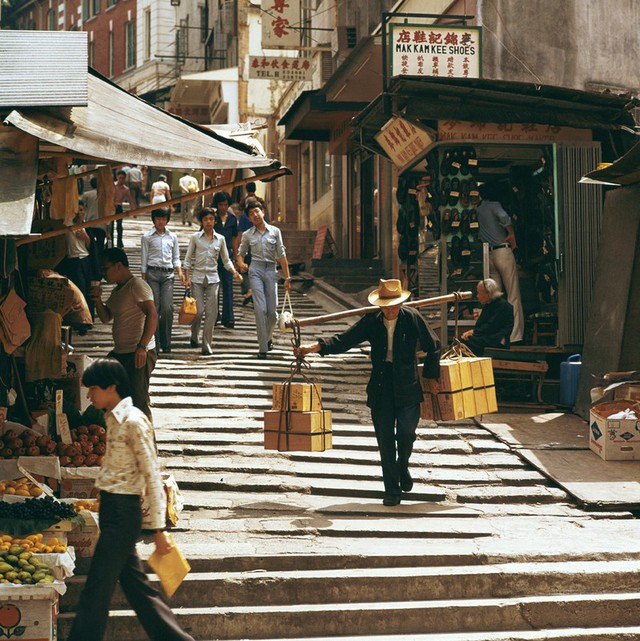 Trứ danh toàn Châu Á nhờ phim xã hội đen, vì đâu điện ảnh Hong Kong nghiện làm giang hồ? - Ảnh 15. Trứ danh toàn Châu Á nhờ phim xã hội đen, vì đâu điện ảnh Hong Kong nghiện làm giang hồ? - Ảnh 15.