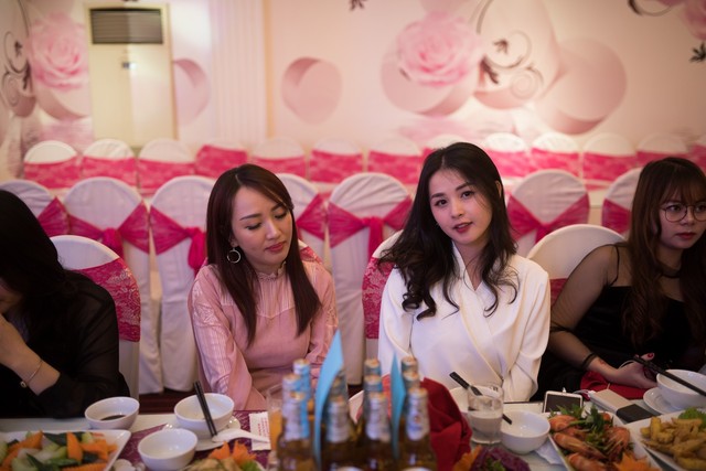 Quang Cuốn đón sinh nhật tuổi 20 hoành tráng mừng 1 triệu Sub Youtube bên gia đình và dàn khách mời siêu khủng - Ảnh 14. Quang Cuốn đón sinh nhật tuổi 20 hoành tráng mừng 1 triệu Sub Youtube bên gia đình và dàn khách mời siêu khủng - Ảnh 14.