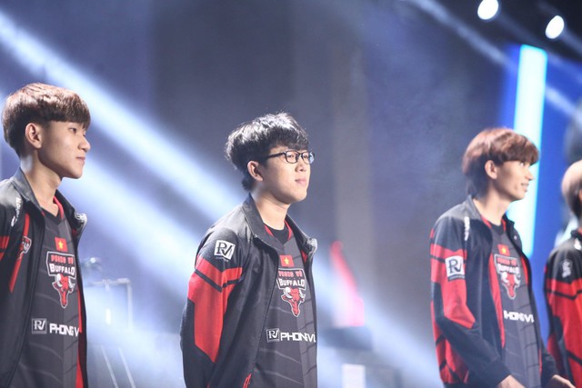 LMHT - MSI 2019: Học ngáp theo Faker, Rookie suýt thì trả giá khi XuHao tỏa sáng, suýt tạo nên địa chấn We Are VCS cho PVB - Ảnh 13. LMHT - MSI 2019: Học ngáp theo Faker, Rookie suýt thì trả giá khi XuHao tỏa sáng, suýt tạo nên địa chấn We Are VCS cho PVB - Ảnh 13.
