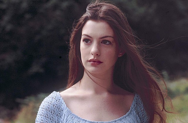 Đổ gục với loạt ảnh vẻ đẹp nữ thần suốt 20 năm của công chúa Anne Hathaway trên màn ảnh - Ảnh 7.