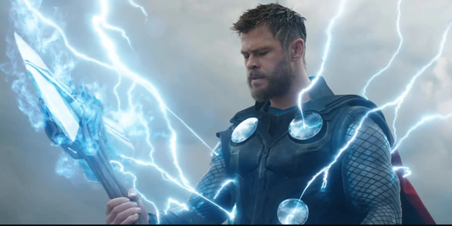 Vượt qua Thor hay Captain Marvel, phù thủy đỏ Scarlet Witch mới xứng đáng là siêu anh hùng mạnh nhất Avengers: Endgame? - Ảnh 2.