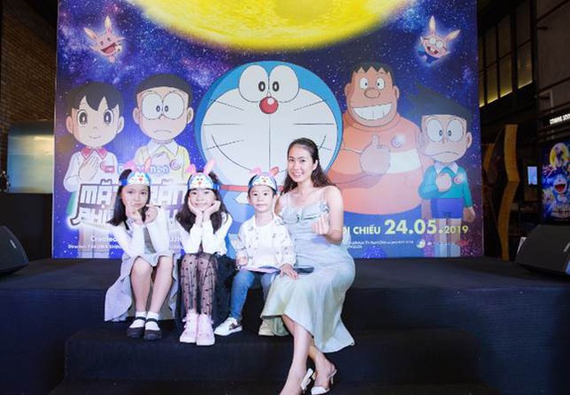 Gia đình dàn sao Việt hào hứng khám phá Mặt Trăng cùng Doraemon và những người bạn - Ảnh 7.