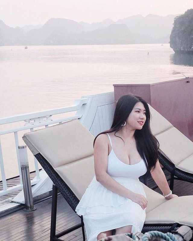 Chiêm ngưỡng vòng một tuyệt phẩm hơn 100 cm của hot girl, thánh nữ trên Instagram - Ảnh 10.