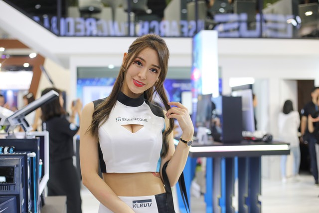 Một vòng các em gái xinh đẹp tại Computex 2019: Chỉ muốn ngắm mãi không về - Ảnh 2.