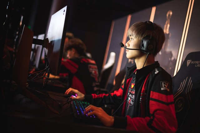 LMHT: Phong Vũ Buffalo kể cả thua Liquid nhưng vẫn rộng cửa đi tiếp ở MSI 2019 - Ảnh 1.