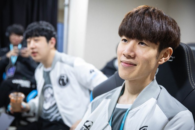 LMHT: IG The Shy - SKT T1 hiện tại chính là đội hình tiệm cận sự hoàn hảo - Ảnh 3. LMHT: IG The Shy - SKT T1 hiện tại chính là đội hình tiệm cận sự hoàn hảo - Ảnh 3.