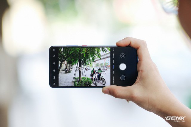 Trên tay Redmi K20 Pro tại VN: Smartphone chạy Snapdragon 855 rẻ nhất thế giới - Ảnh 20.