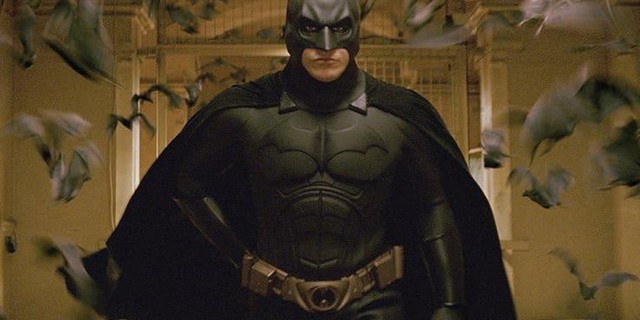 9 sự thật thú vị về bộ đồ Bat-suit của Người Dơi mà có thể bạn chưa biết - Ảnh 2.