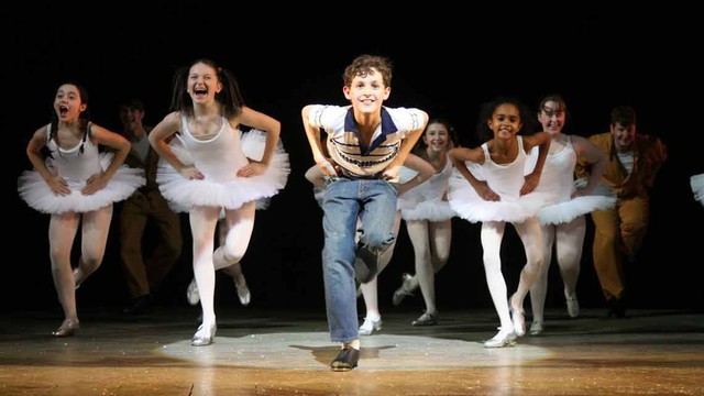 Sự học gian nan của Nhện Tom Holland: Từ vũ công ballet bị bắt nạt cho đến học chui ở ngôi trường có đến 8 nhà khoa học đoạt giải Nobel - Ảnh 1.