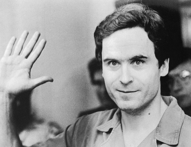 Ted Bundy: Đằng sau vẻ đẹp trai của sinh viên luật tài hoa là tên sát nhân khét tiếng, giết hơn 30 cô gái có ngoại hình giống bạn gái cũ - Ảnh 2.