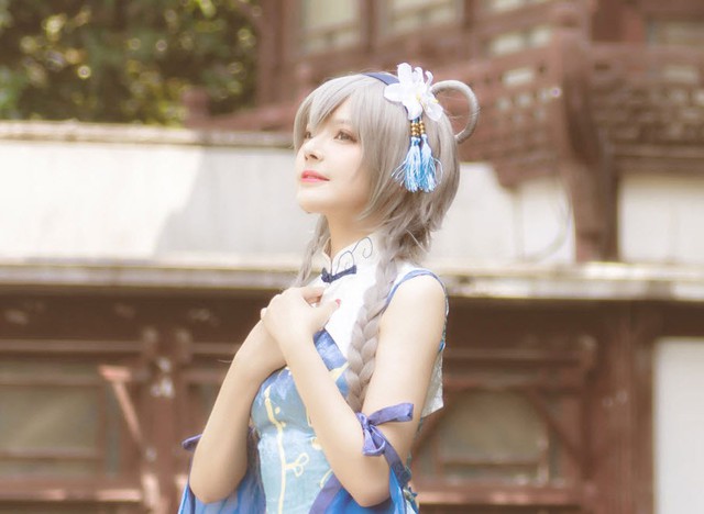 “Nhũn người” trước loạt ảnh cosplay hơi... thiếu vải phần dưới của cô nàng Luo Tianyi - Ảnh 6.