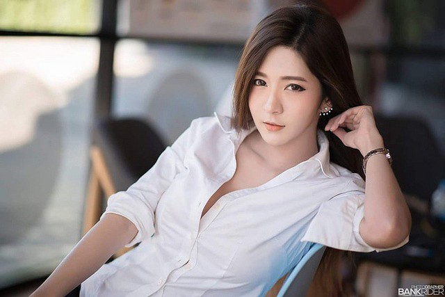 Gục ngã trước nhan sắc nóng bỏng của cô nàng hot girl xứ sở chùa Vàng - Ảnh 4.