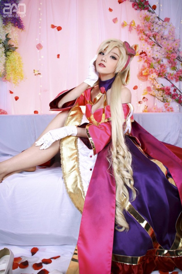 LMHT: Không thể rời mắt khỏi cosplay Quái Vật Ba Đầu Sona Tiểu Tình Nhân vô cùng quyến rũ - Ảnh 3.