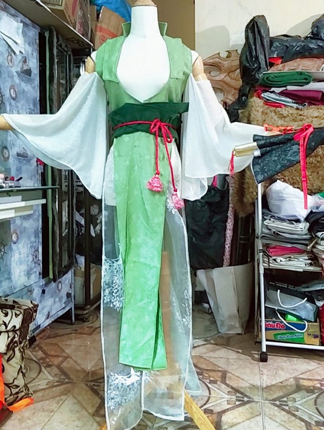 Xuất hiện bộ cosplay Hồ Xuân Hương trong Sử Hộ Vương khiến người xem “nóng mắt” vì hở bạo hơn cả game 18+ - Ảnh 2.