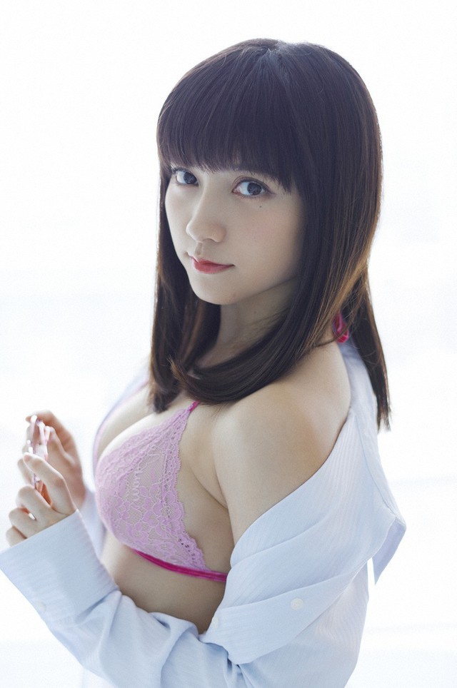 Sững sờ trước cô nàng hot girl Nhật Bản đa tài, đang từ cosplayer lột xác thành người mẫu nội y gợi cảm - Ảnh 17.