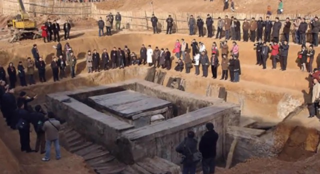 Bí ẩn 21 chiếc quan tài đi 7 cửa “tung hỏa mù” trong đám tang Bao Công khiến cả thiên hạ nhầm lẫn - Ảnh 4.