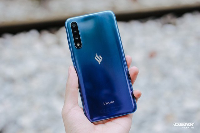 Đánh giá Vsmart Live: Smartphone Việt đáng mua nhất từ trước đến nay - Ảnh 3. Đánh giá Vsmart Live: Smartphone Việt đáng mua nhất từ trước đến nay - Ảnh 3.