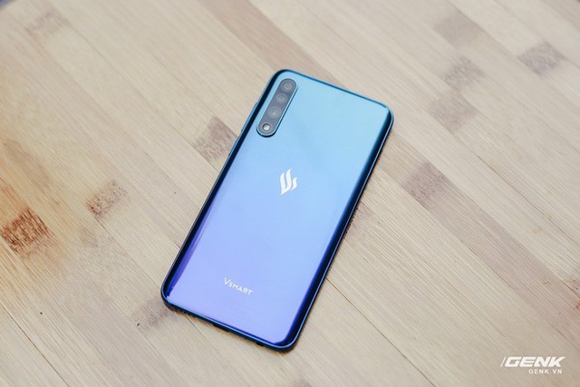 Đánh giá Vsmart Live: Smartphone Việt đáng mua nhất từ trước đến nay - Ảnh 2. Đánh giá Vsmart Live: Smartphone Việt đáng mua nhất từ trước đến nay - Ảnh 2.