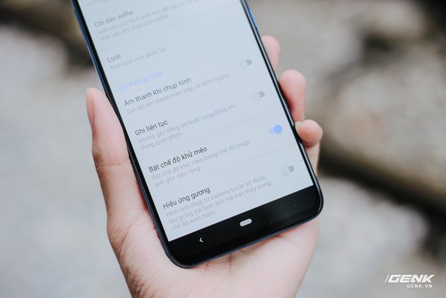 Đánh giá Vsmart Live: Smartphone Việt đáng mua nhất từ trước đến nay - Ảnh 19. Đánh giá Vsmart Live: Smartphone Việt đáng mua nhất từ trước đến nay - Ảnh 19.