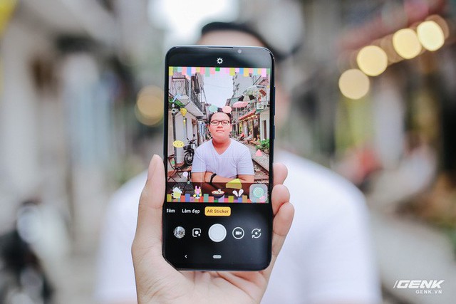 Đánh giá Vsmart Live: Smartphone Việt đáng mua nhất từ trước đến nay - Ảnh 23. Đánh giá Vsmart Live: Smartphone Việt đáng mua nhất từ trước đến nay - Ảnh 23.