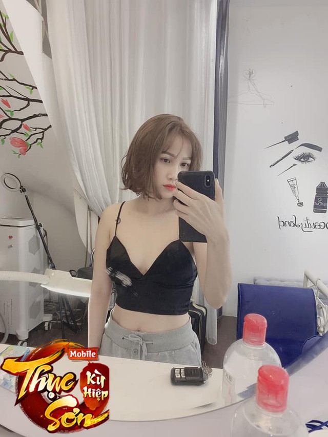 Bái phục câu thả thính tượng hình của nữ game thủ: 19 năm không 1 ai theo đuổi, tuột 1 cúc áo... 19 người đuổi theo - Ảnh 26. Bái phục câu thả thính tượng hình của nữ game thủ: 19 năm không 1 ai theo đuổi, tuột 1 cúc áo... 19 người đuổi theo - Ảnh 26.