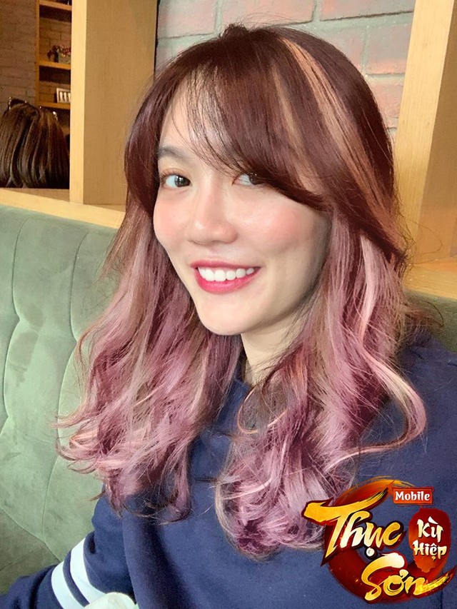 Bái phục câu thả thính tượng hình của nữ game thủ: 19 năm không 1 ai theo đuổi, tuột 1 cúc áo... 19 người đuổi theo - Ảnh 2. Bái phục câu thả thính tượng hình của nữ game thủ: 19 năm không 1 ai theo đuổi, tuột 1 cúc áo... 19 người đuổi theo - Ảnh 2.