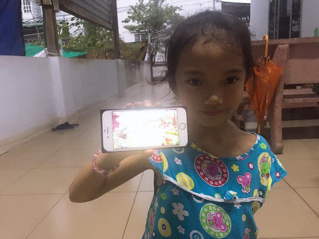 “Cưng muốn xỉu” game thủ nhí “được” bố trưng dụng tham gia event lấy quà, bé tí đã có nét “hot girl” - Ảnh 16. “Cưng muốn xỉu” game thủ nhí “được” bố trưng dụng tham gia event lấy quà, bé tí đã có nét “hot girl” - Ảnh 16.