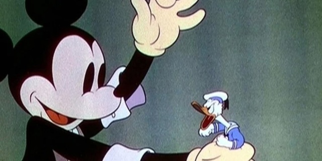 Những việc ‘kinh dị’ nhất mà Vịt Donald từng làm trong phim hoạt hình Disney (P.1) - Ảnh 1.
