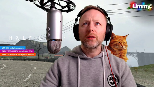 Khổ thân ông bố streamer, chăm chỉ lên sóng kiếm tiền thì bị ngay quý tử mắng là lười chảy thây trước mặt người xem - Ảnh 2. Khổ thân ông bố streamer, chăm chỉ lên sóng kiếm tiền thì bị ngay quý tử mắng là lười chảy thây trước mặt người xem - Ảnh 2.