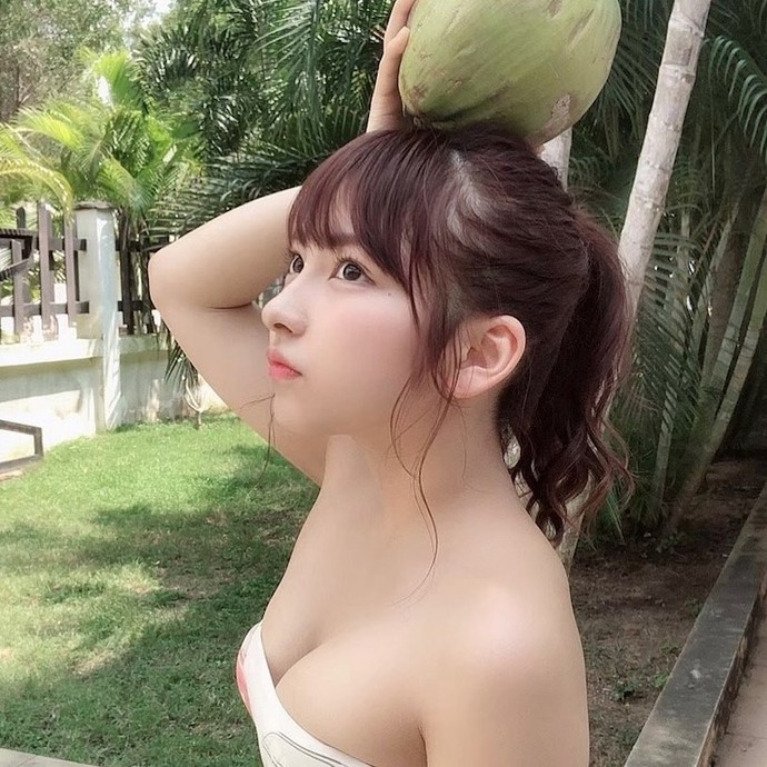 Chỉ cao 1m49 nhưng sở hữu vòng một siêu khủng, nàng hot girl được gọi là tiểu Yua Mikami dù vẫn còn đang là sinh viên - Ảnh 5. Chỉ cao 1m49 nhưng sở hữu vòng một siêu khủng, nàng hot girl được gọi là tiểu Yua Mikami dù vẫn còn đang là sinh viên - Ảnh 5.