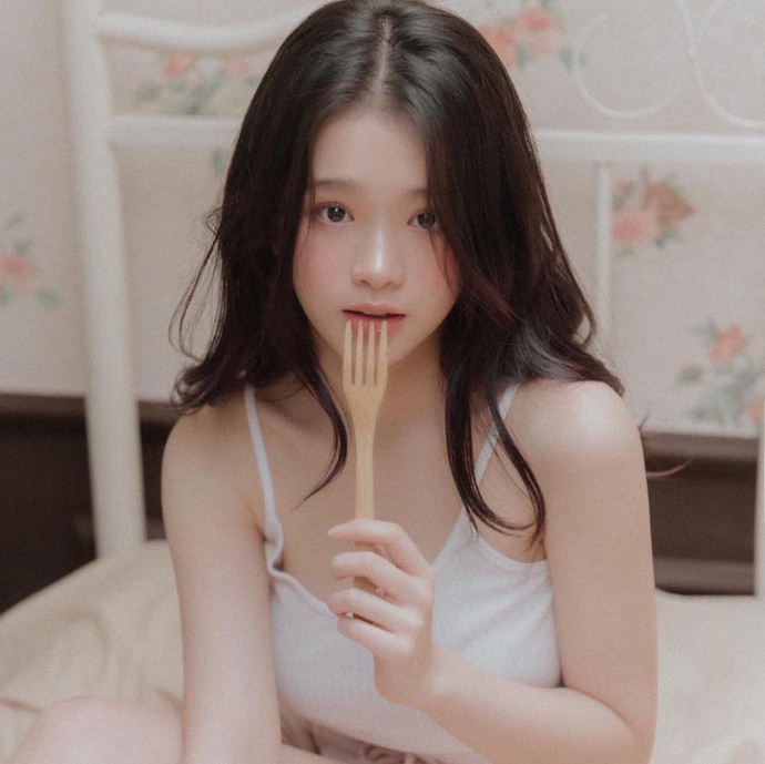 Đăng ảnh chụp chung cùng Hồ Ngọc Hà, hot girl Linh Ka nhận mưa lời khen vì đẹp cả nhan sắc lẫn tâm hồn - Ảnh 8. Đăng ảnh chụp chung cùng Hồ Ngọc Hà, hot girl Linh Ka nhận mưa lời khen vì đẹp cả nhan sắc lẫn tâm hồn - Ảnh 8.