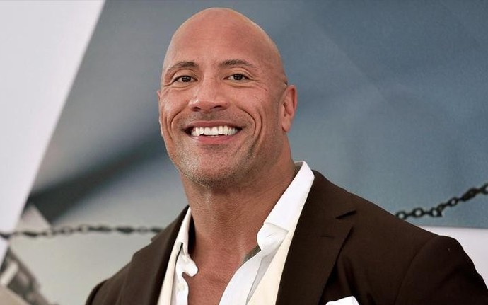 Dwayne Johnson và những sao nam phẫu thuật thẩm mỹ