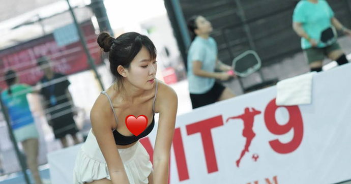 Hot girl pickleball "lột xác", phiên bản "nàng thơ" làm bao người mê mẩn