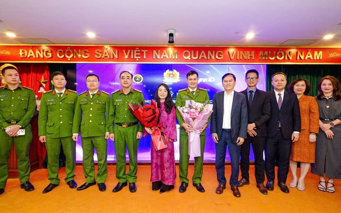 LynkiD ký kết hợp tác cùng Trung tâm RAR thí điểm các giải pháp định danh điện tử phục vụ tiện ích, nhu cầu hàng ngày của khách hàng