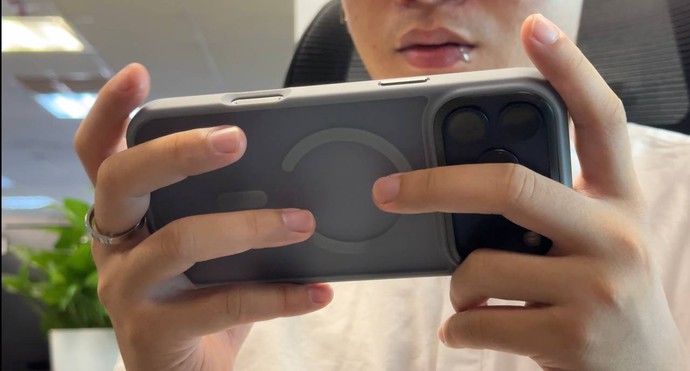 Cảm nhận đầu tiên khi trên tay iPhone 17 Pro Max: Đây là nâng cấp đáng giá mà chắc chắn game thủ sẽ thích