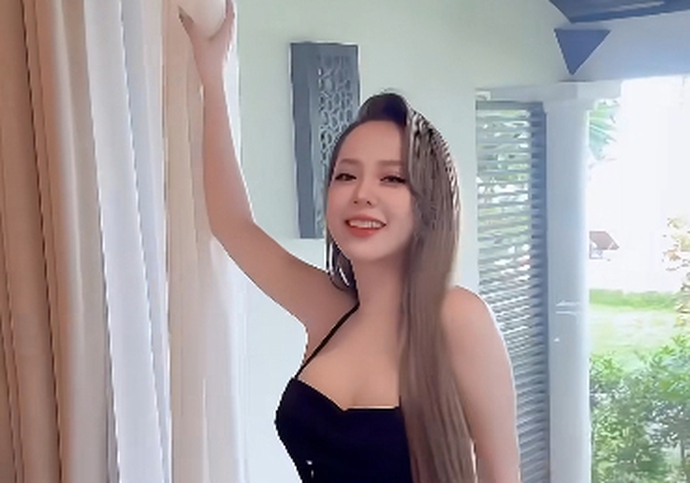 Quay video review phòng, hot girl hút gần 5 triệu view nhờ một lý do không tưởng