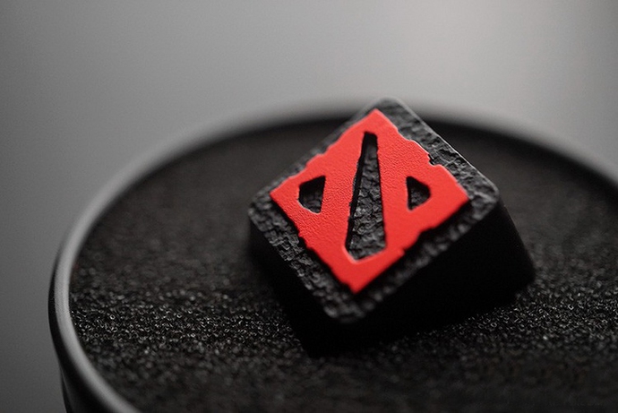 Logo của DOTA 2 bằng nhôm cực đỉnh.