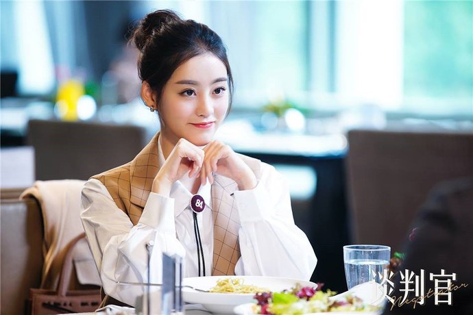 Chúc Tự Đan trong phim Người Đàm Phán