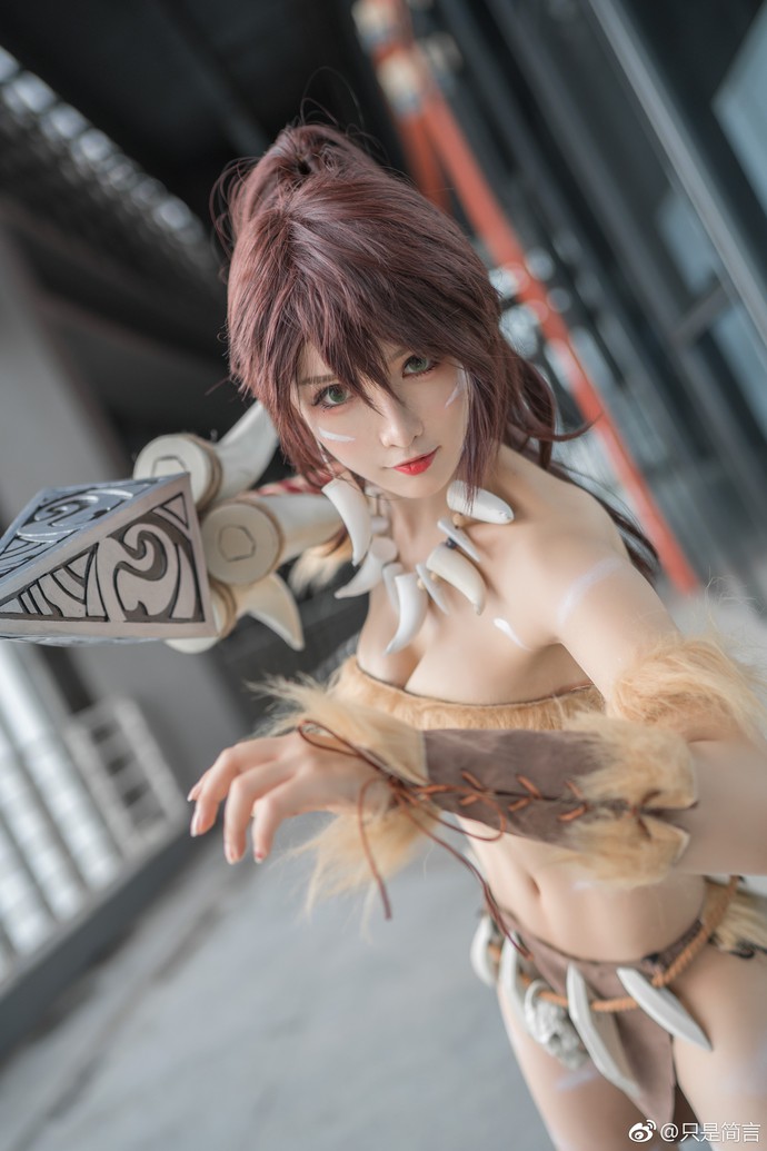 Ngất ngây với cosplay cô nàng Nidalee cực xinh đẹp và gợi cảm - Ảnh 4.