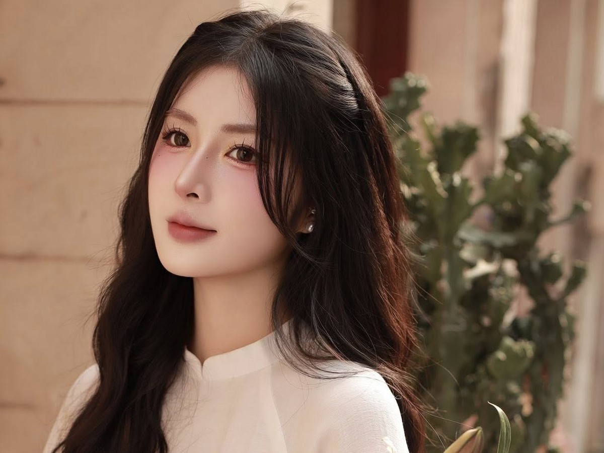 Quỳnh Alee tung bộ ảnh đôi với người thương, fan đòi... "báo công an"